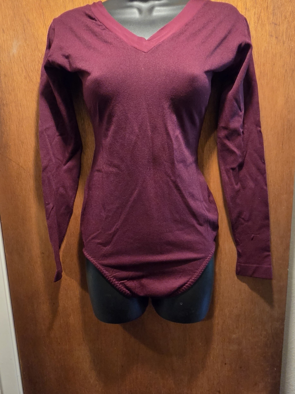 Danskin Women's Long Sleeve V-Neck Bodysuit - Burgundy/wine SzL Vintage